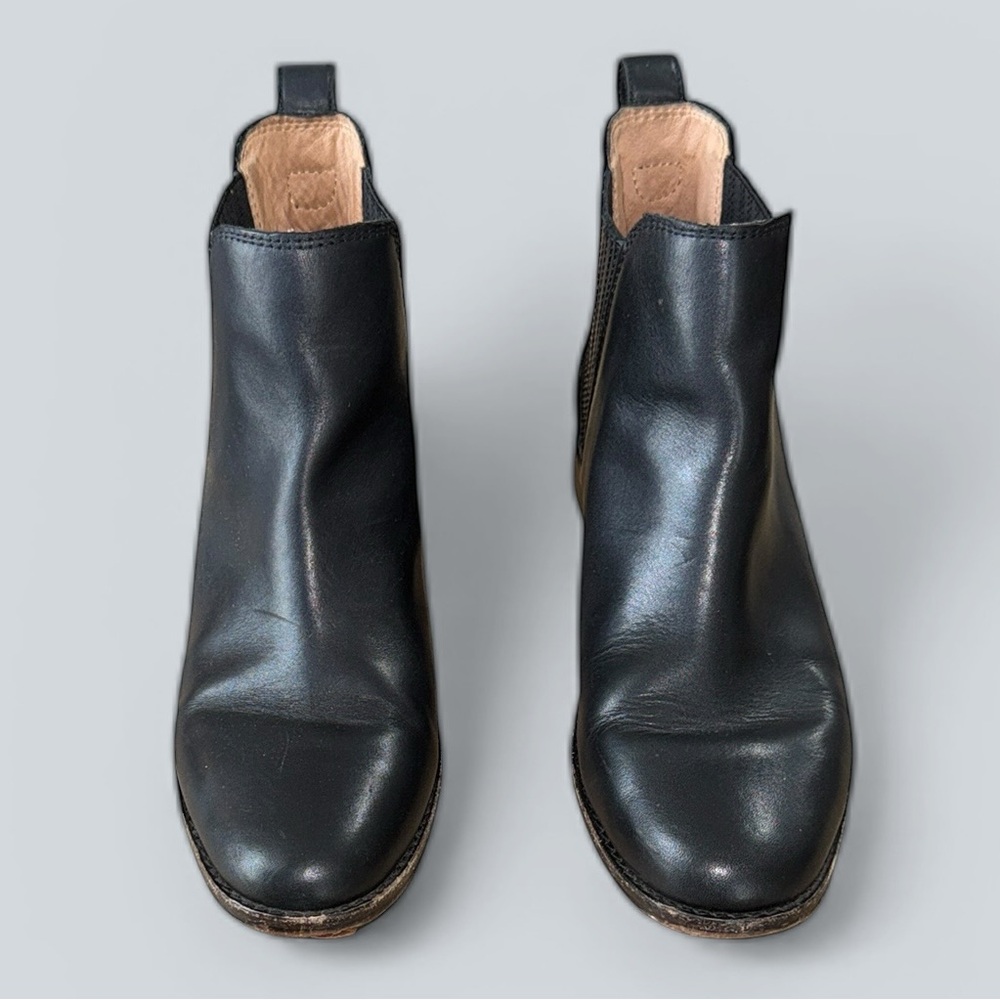 Madewell Black Leather Chelsea Boots